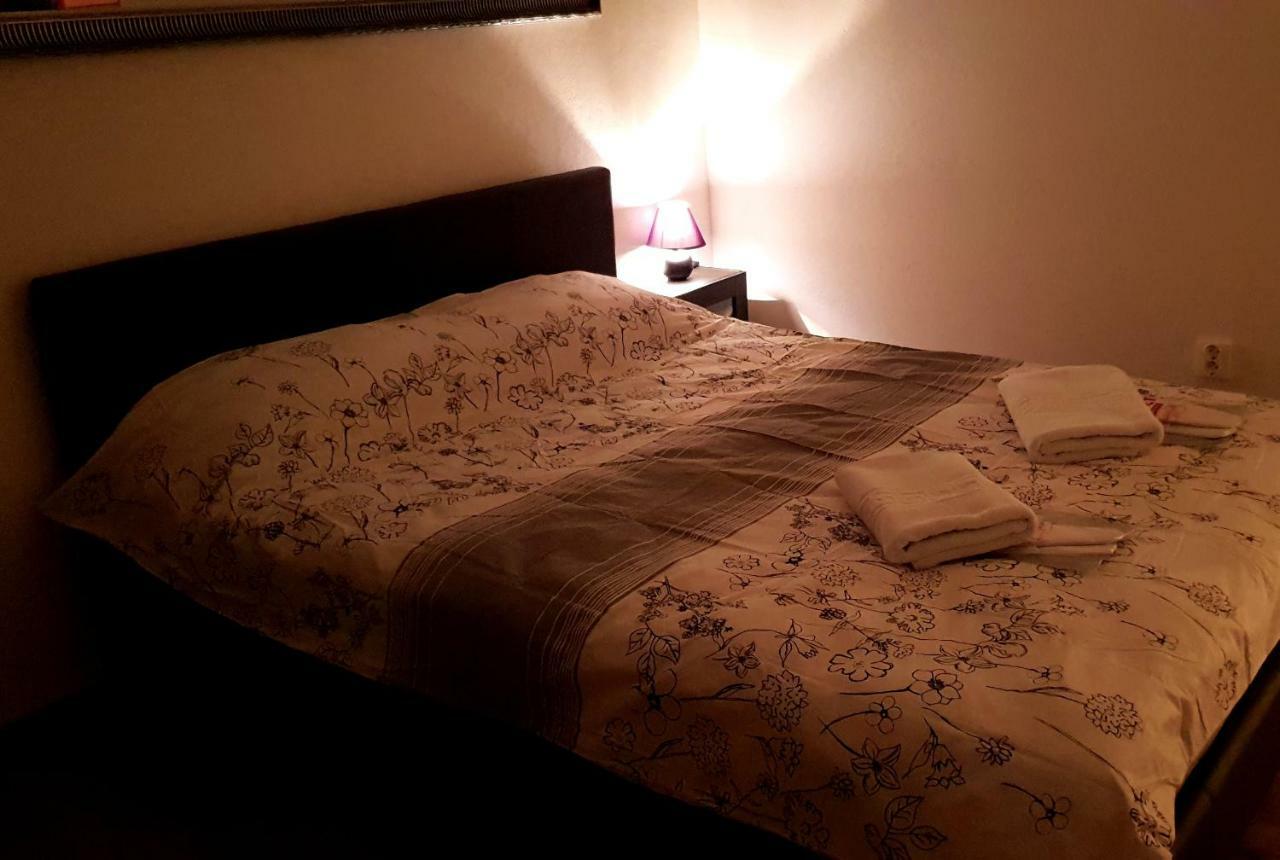 Central Apartment Dumdix Μπρασόβ Εξωτερικό φωτογραφία